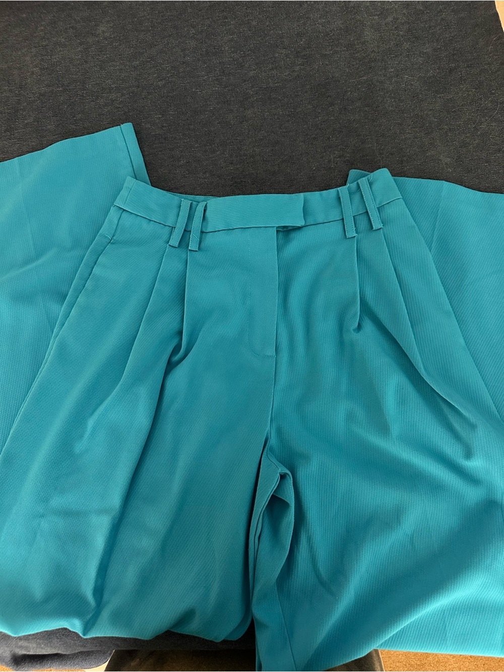 High-Waist Pleated Wide-Leg Pants in Teal